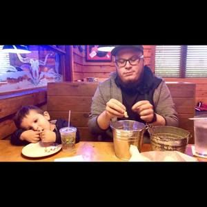 Meet your Posher, Alejandro